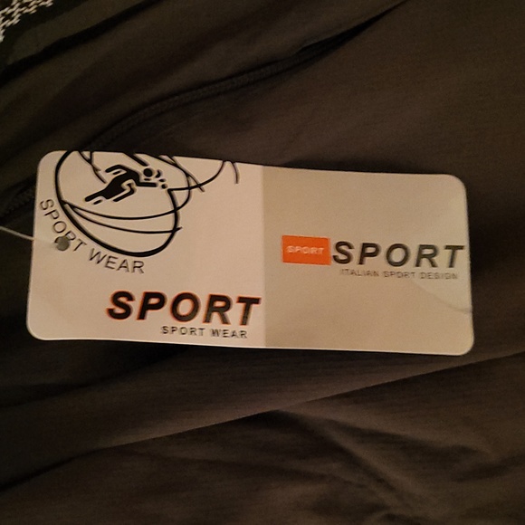 Italian Sports Design Convertible pants/shorts S tags (NWT) - Picture 6 of 16